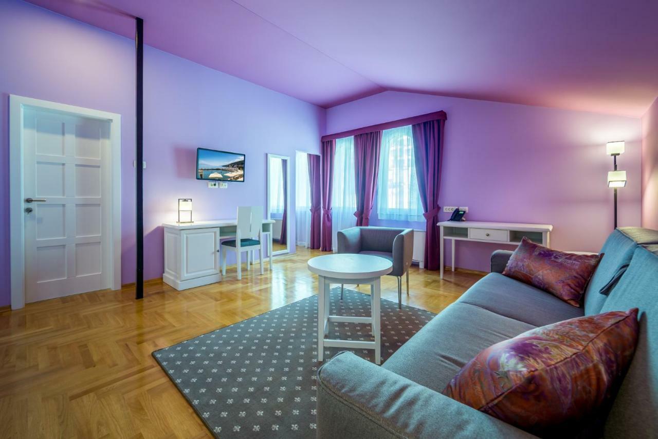 Domino Hotell