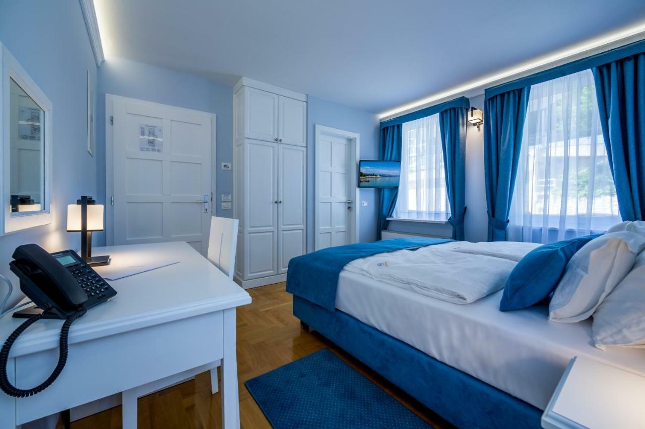 Hotel Domino