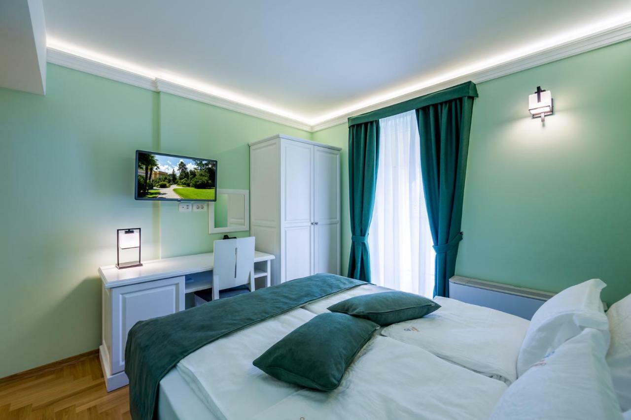 Domino Hotel 4*